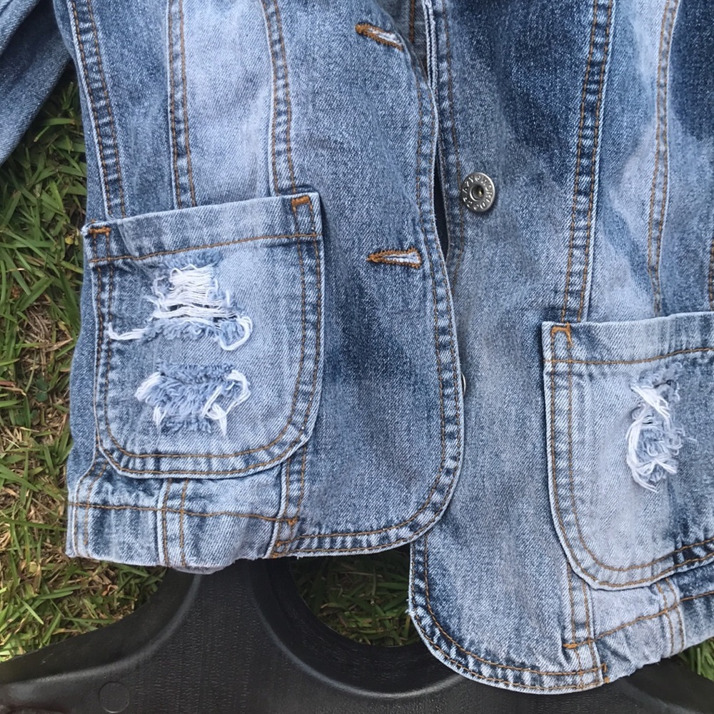 Distressed Jean Jacket - Picture 5 of 6